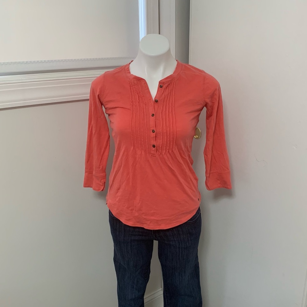🌻 2 for $20 Eddie Bauer 3/4 sleeve Henley shirt